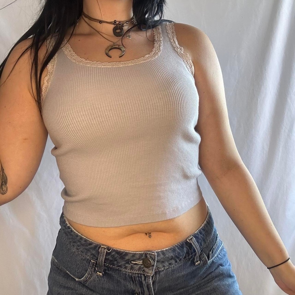 Brandy Melville Lace Trim Cropped Tank Top